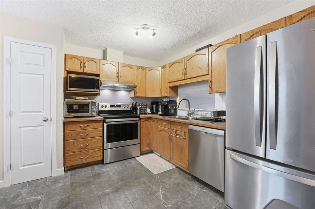 168 Copperfield Court SE