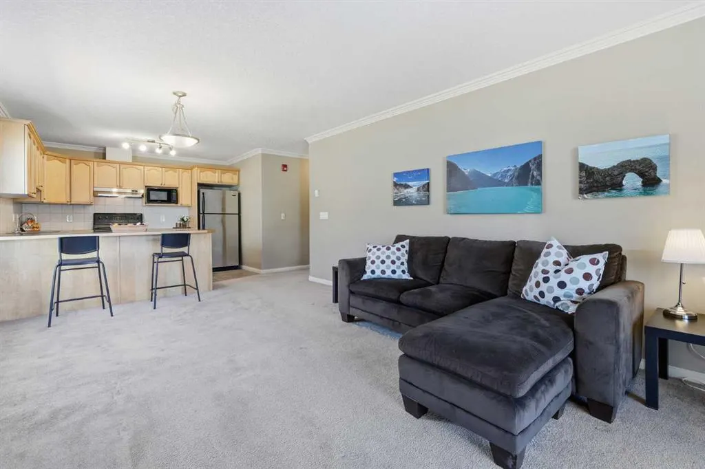 128 Centre Avenue, #103