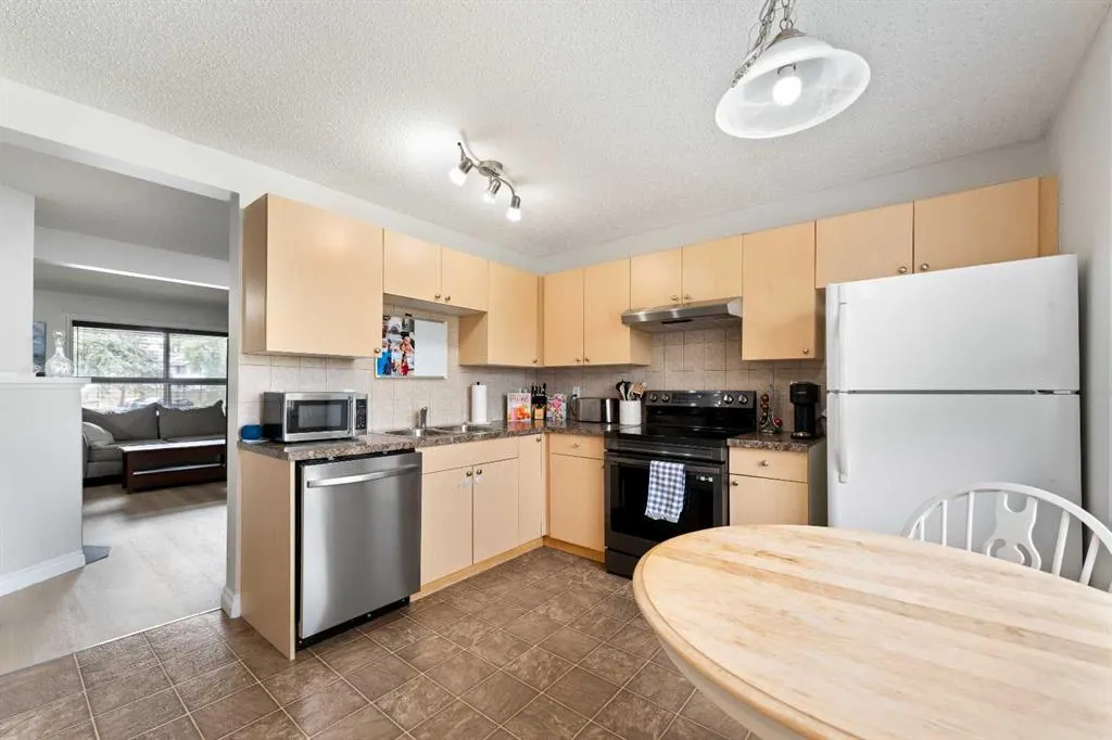 130 Woodborough Terrace SW