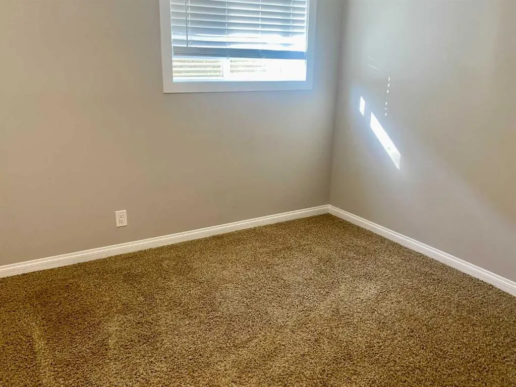 2015 16 Avenue S