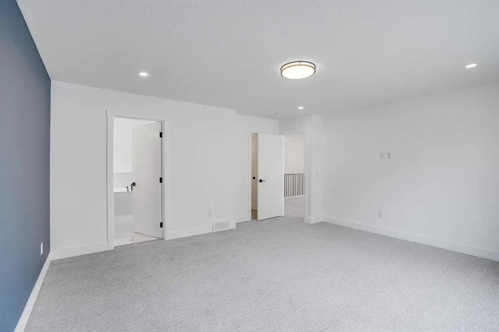 27 Heritage Close