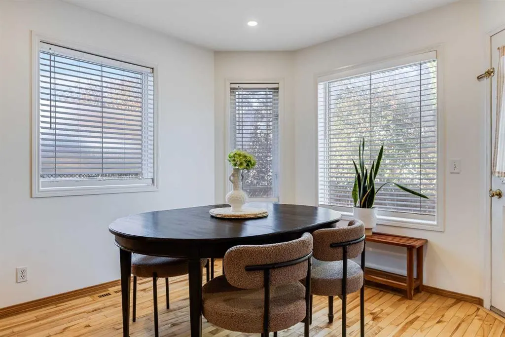 319 Douglas Glen Boulevard SE