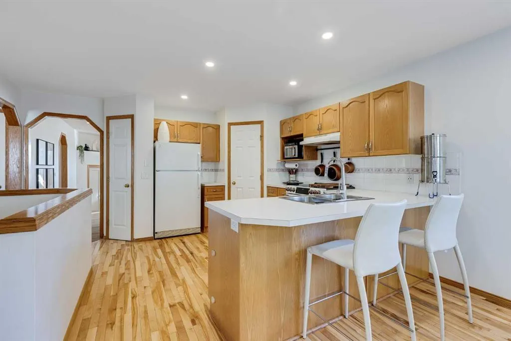 319 Douglas Glen Boulevard SE