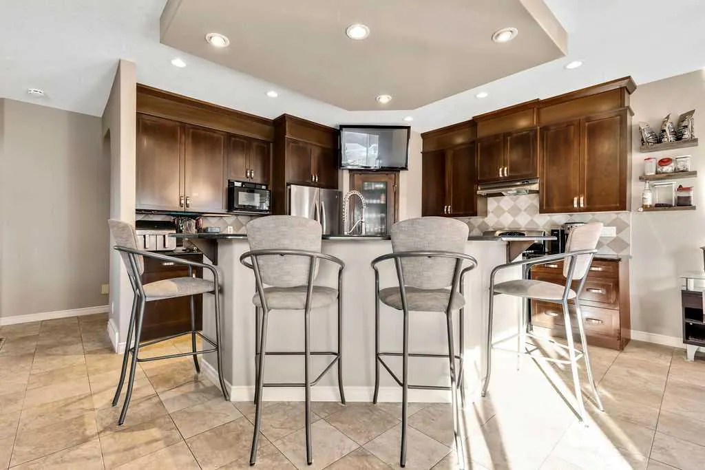 30 Drake Landing Road