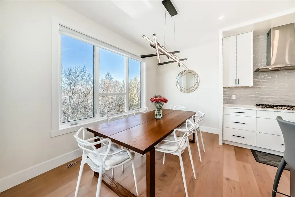 76 ROCK LAKE View NW