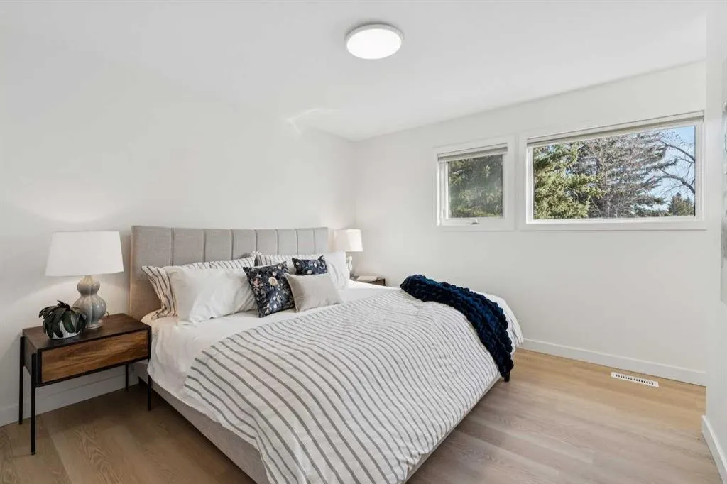 9607 Oakhill Drive SW