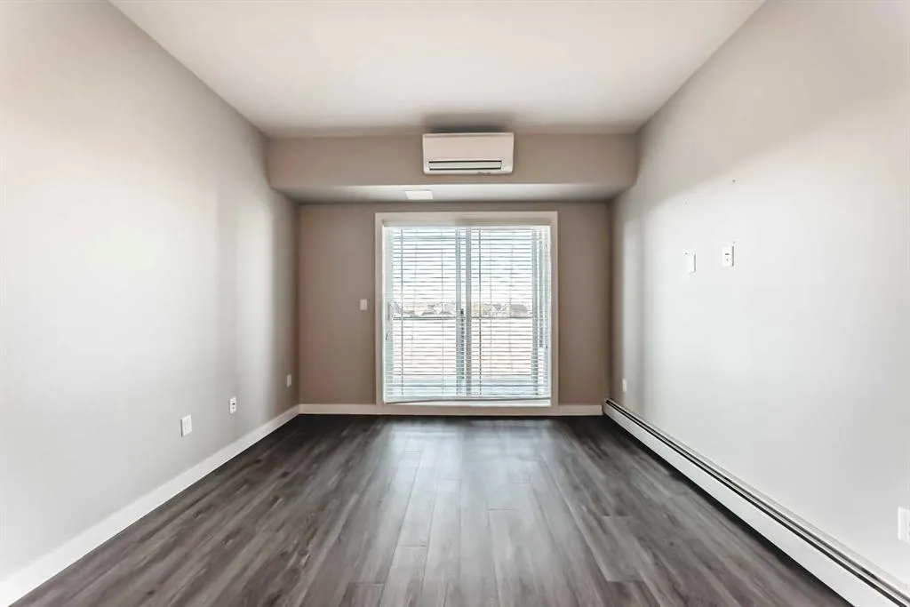 150 Auburn Meadows Manor SE, ##305