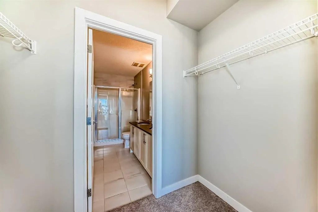 150 Auburn Meadows Manor SE, ##305