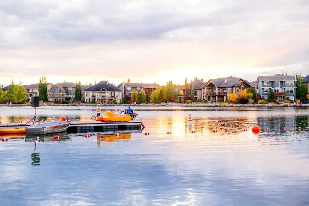 150 Auburn Meadows Manor SE, ##305