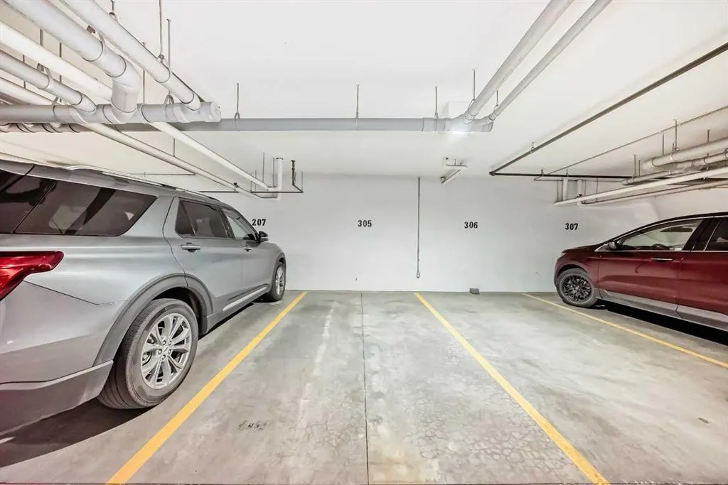 150 Auburn Meadows Manor SE, ##305