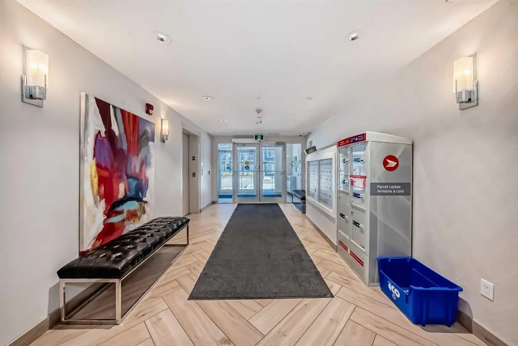 150 Auburn Meadows Manor SE, ##305