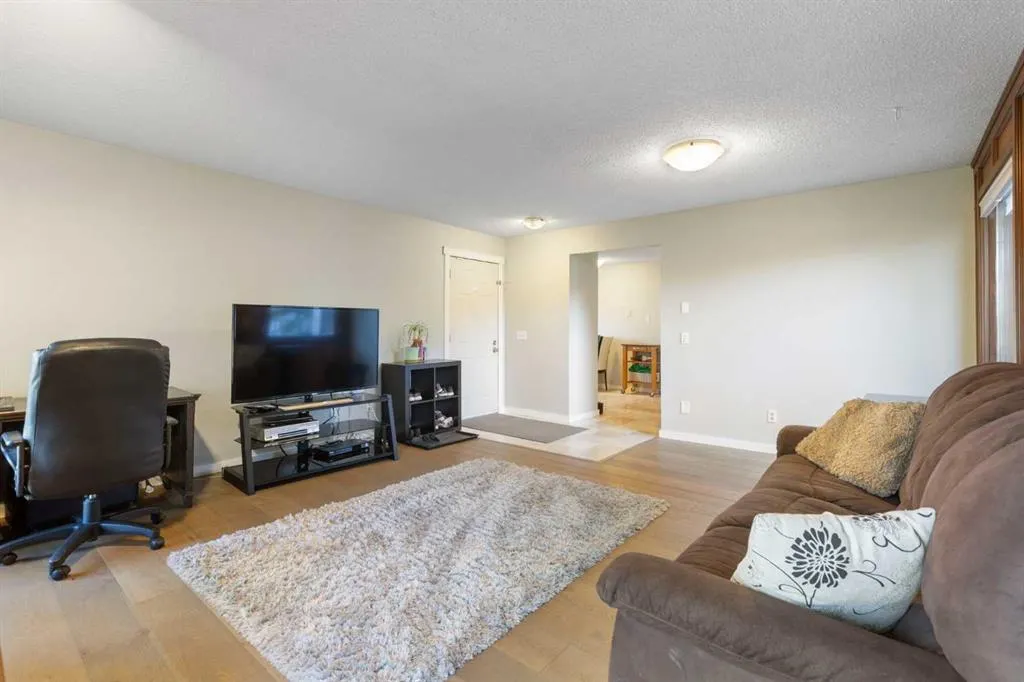 339 Ranchview Place NW