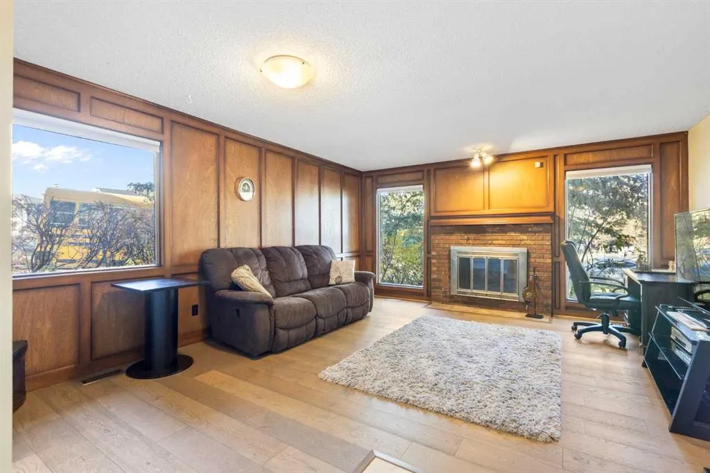 339 Ranchview Place NW
