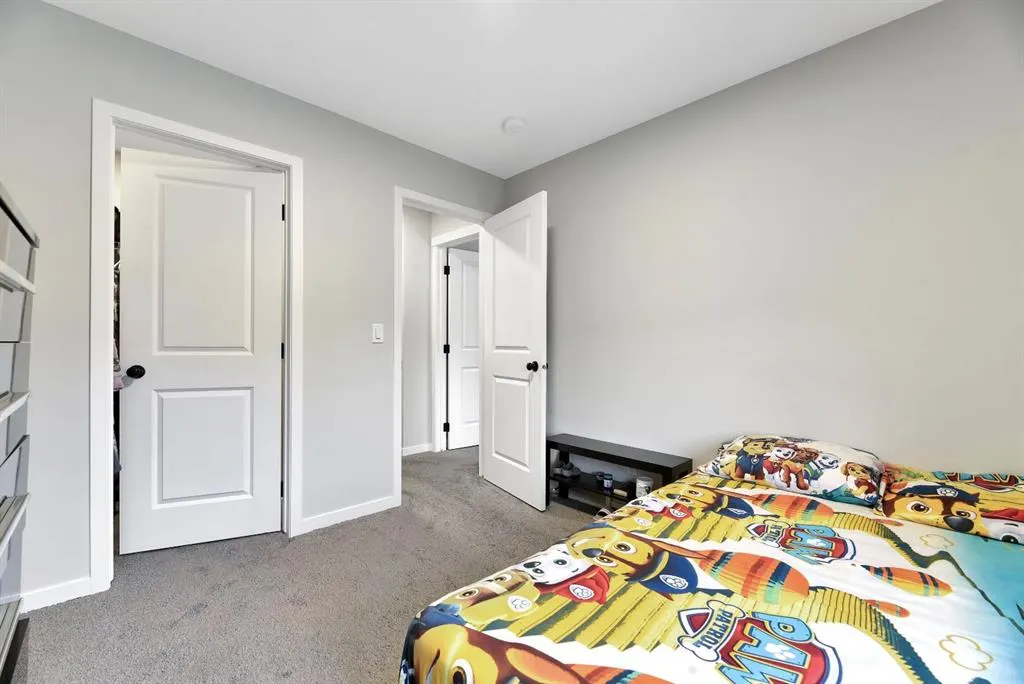 15 Creekside Grove SW