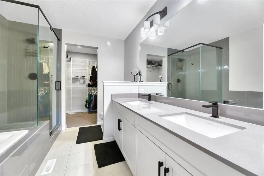 15 Creekside Grove SW