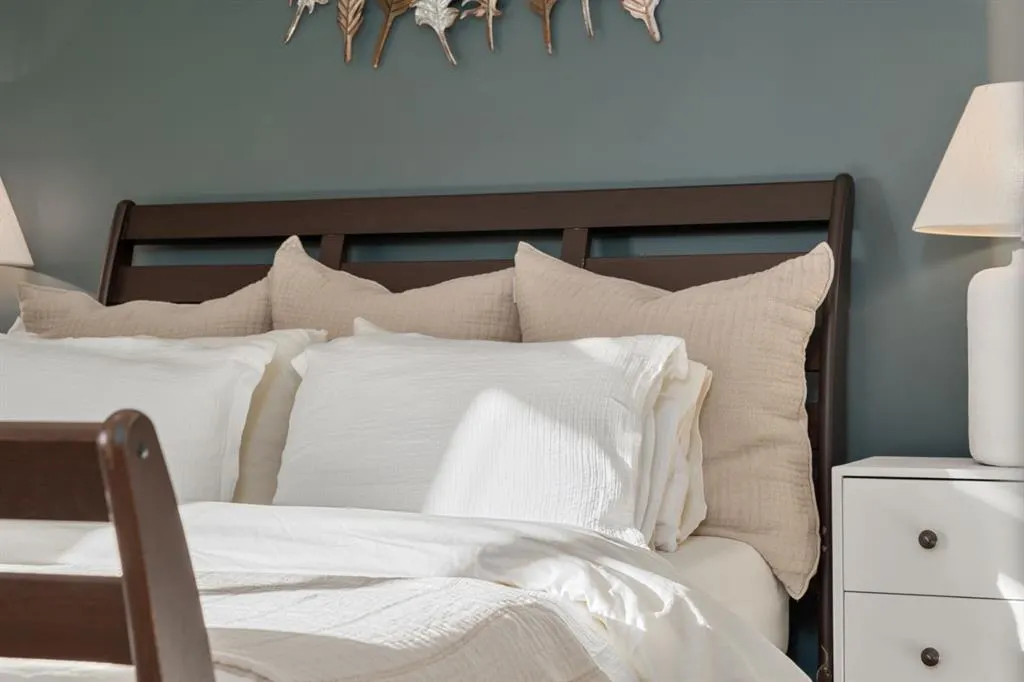 158 River Rock Crescent SE