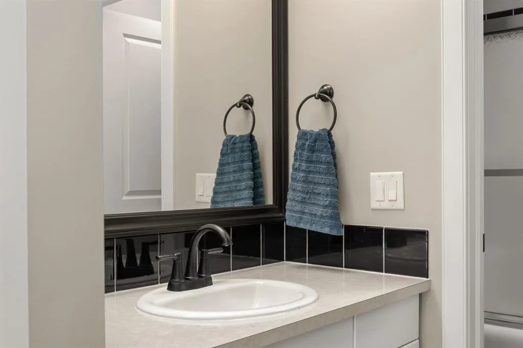 158 River Rock Crescent SE