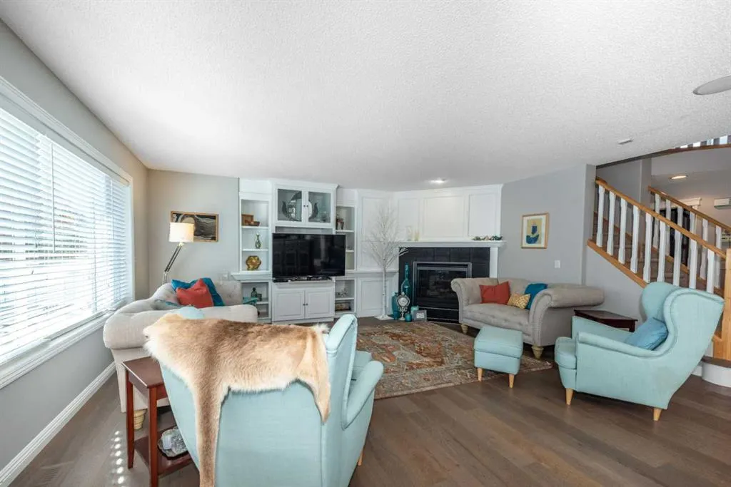 190 Everstone Drive SW