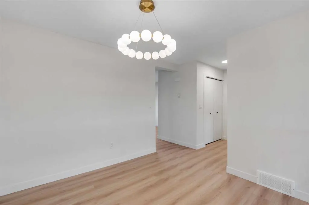 23 Glamis Drive SW, #64