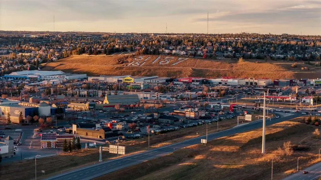 23 Glamis Drive SW, #64