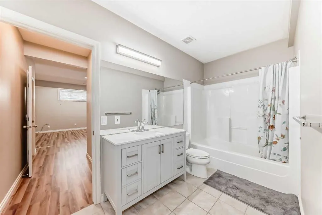 75 Cougar Ridge Heights SW