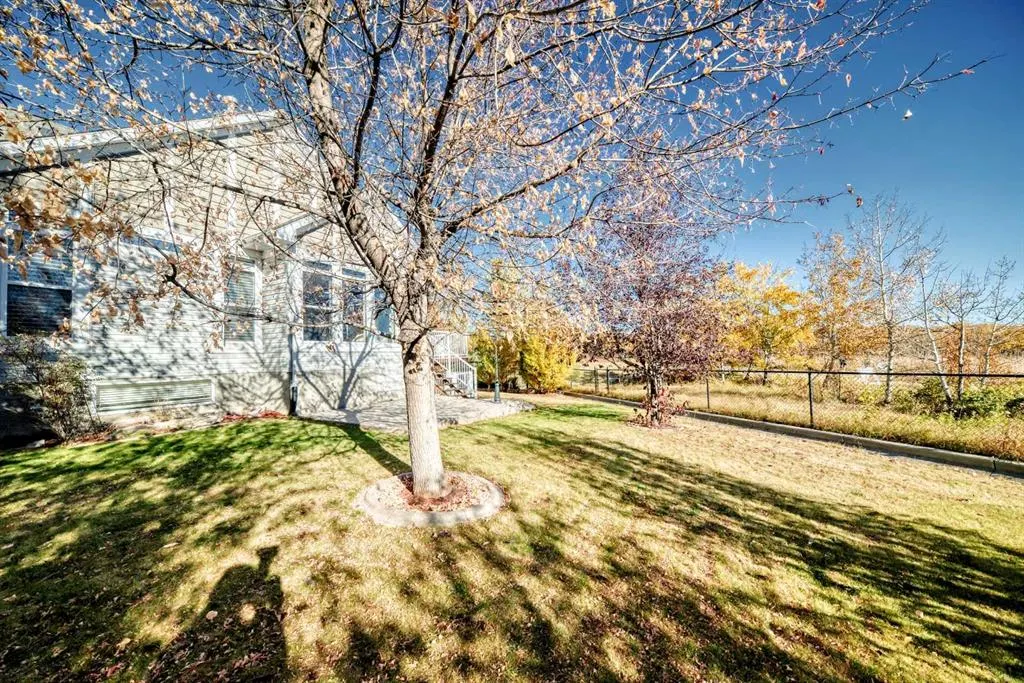 75 Cougar Ridge Heights SW