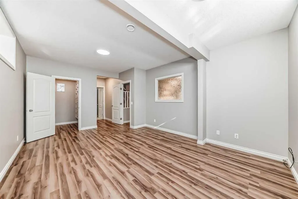 75 Cougar Ridge Heights SW