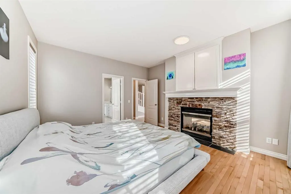 75 Cougar Ridge Heights SW
