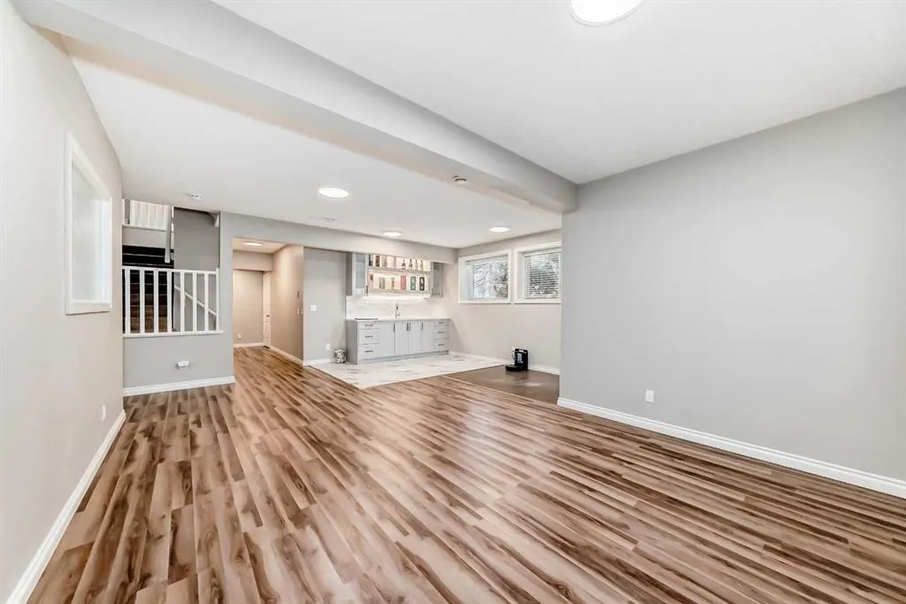 75 Cougar Ridge Heights SW