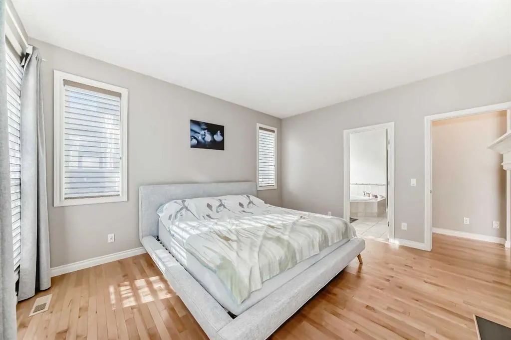 75 Cougar Ridge Heights SW