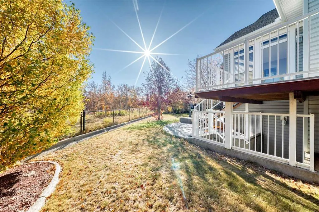 75 Cougar Ridge Heights SW