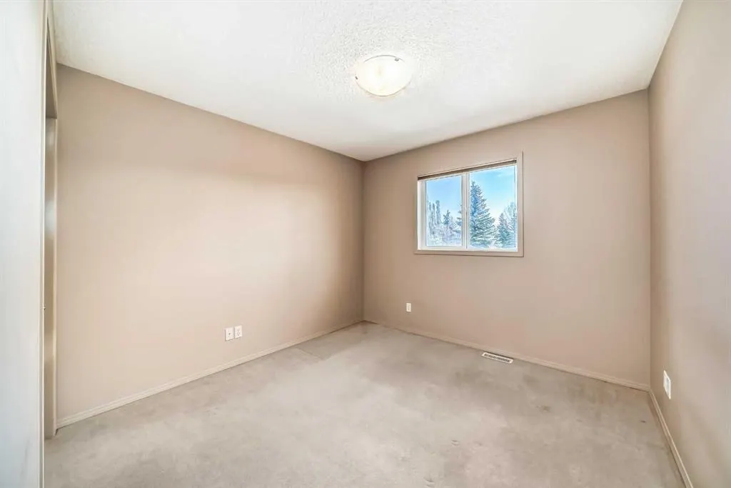 77 Citadel Ridge Green NW