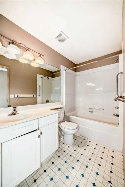 77 Citadel Ridge Green NW