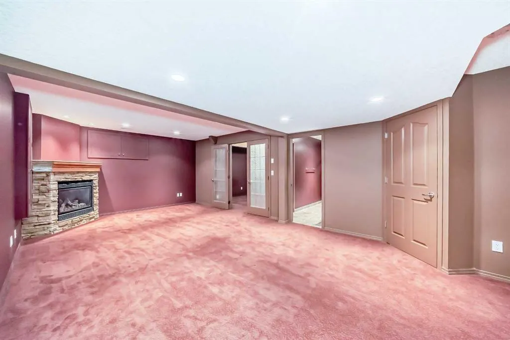 77 Citadel Ridge Green NW