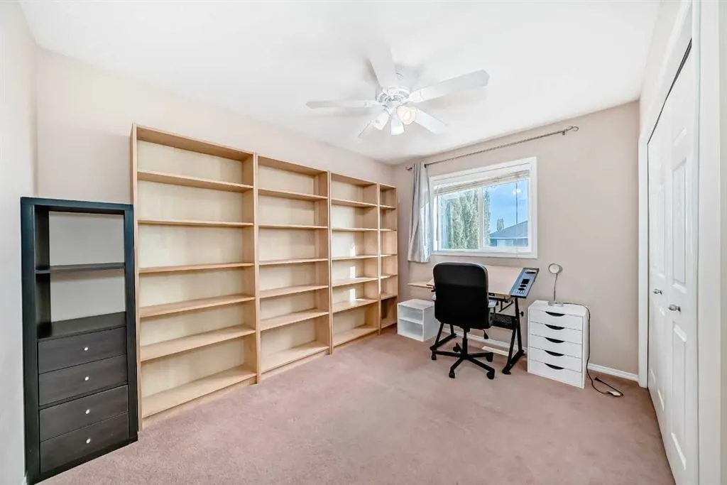 238 Bridleridge Way SW