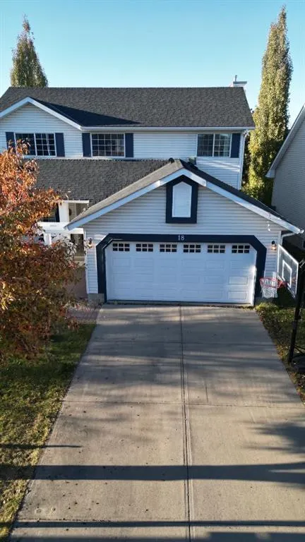 18 Westridge Crescent