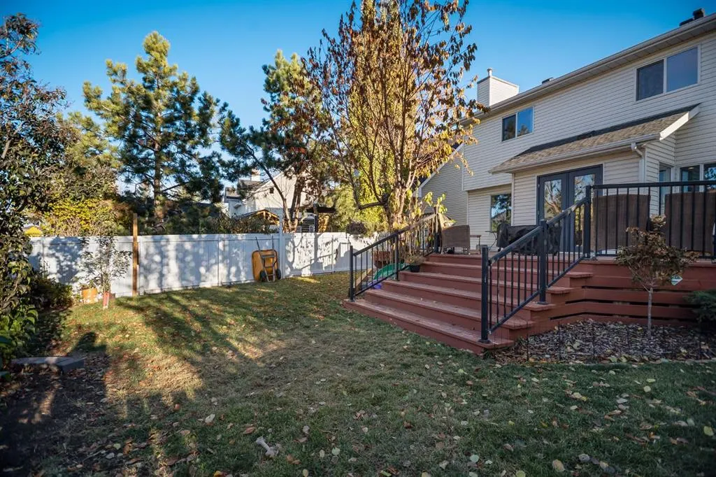 18 Westridge Crescent