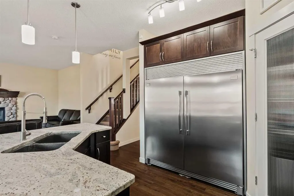 42 Drake Landing Drive