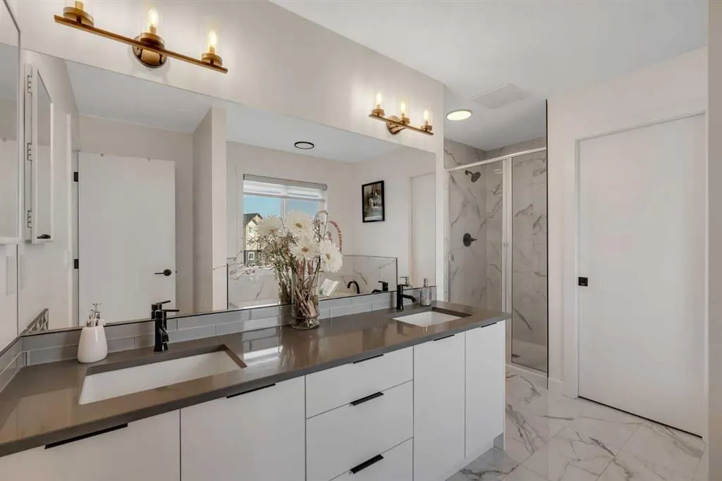 1315 Bayside Drive SW