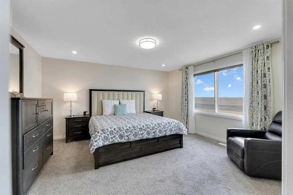 838 Edgefield Street