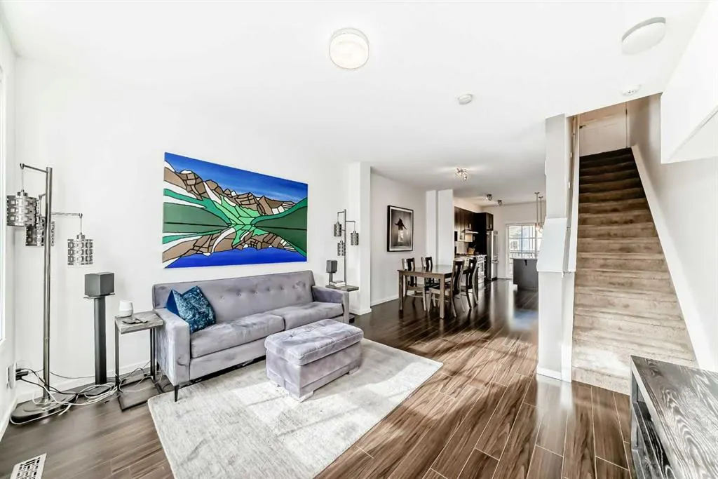 227 Copperpond Common SE