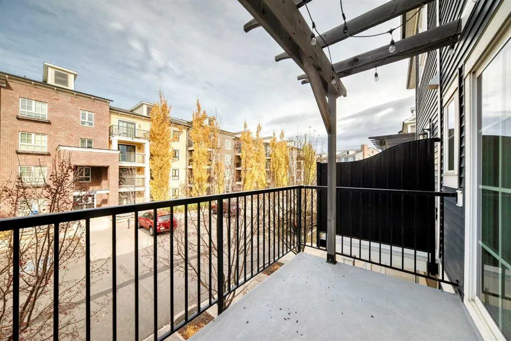 227 Copperpond Common SE