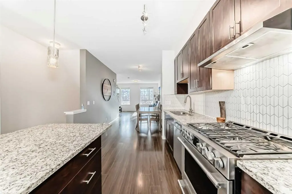 227 Copperpond Common SE