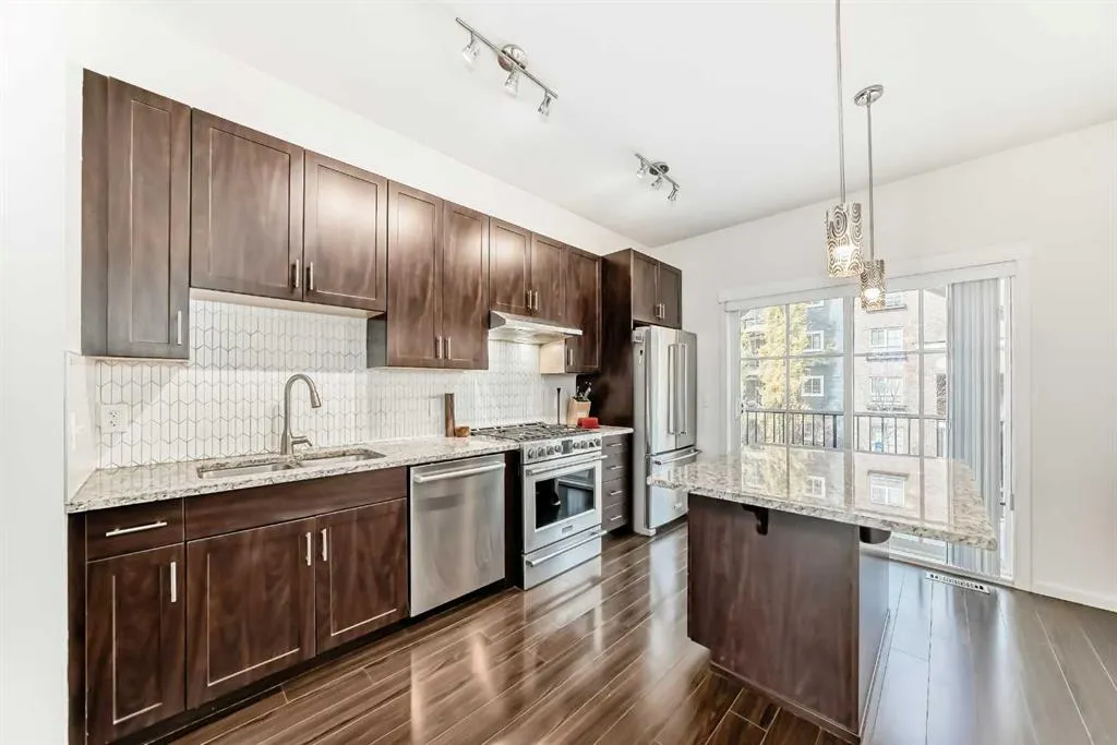 227 Copperpond Common SE