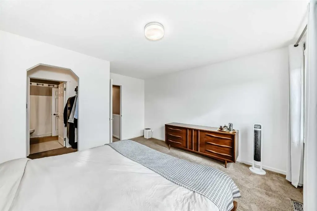 227 Copperpond Common SE