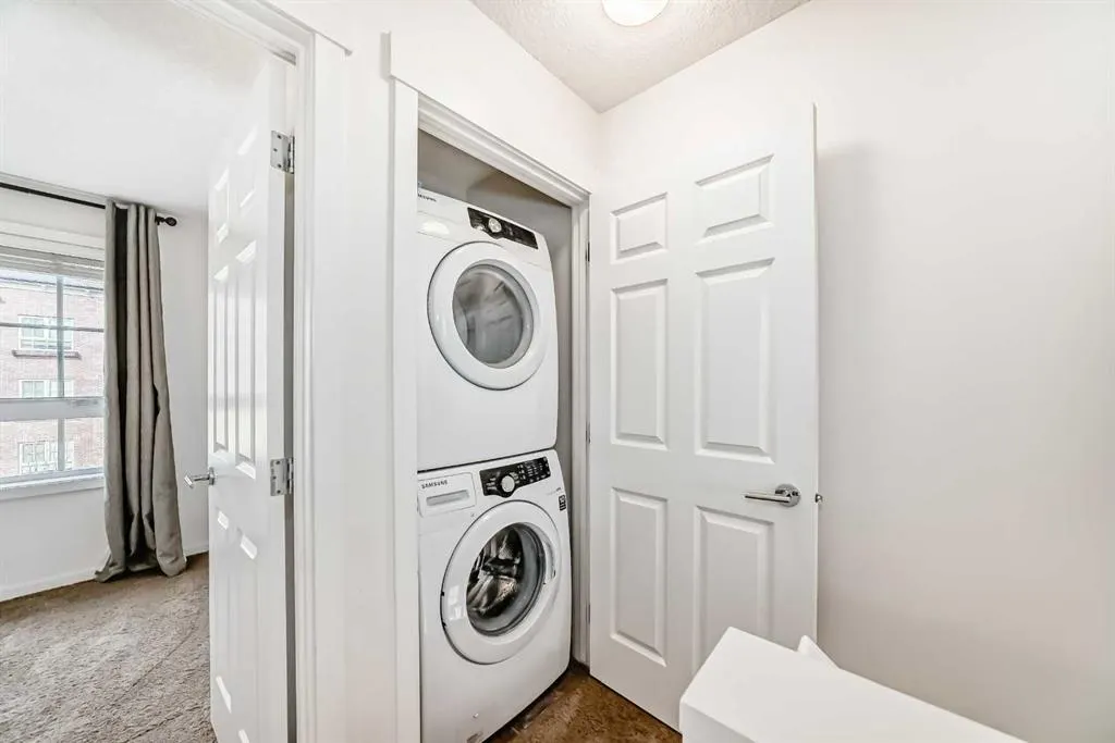 227 Copperpond Common SE