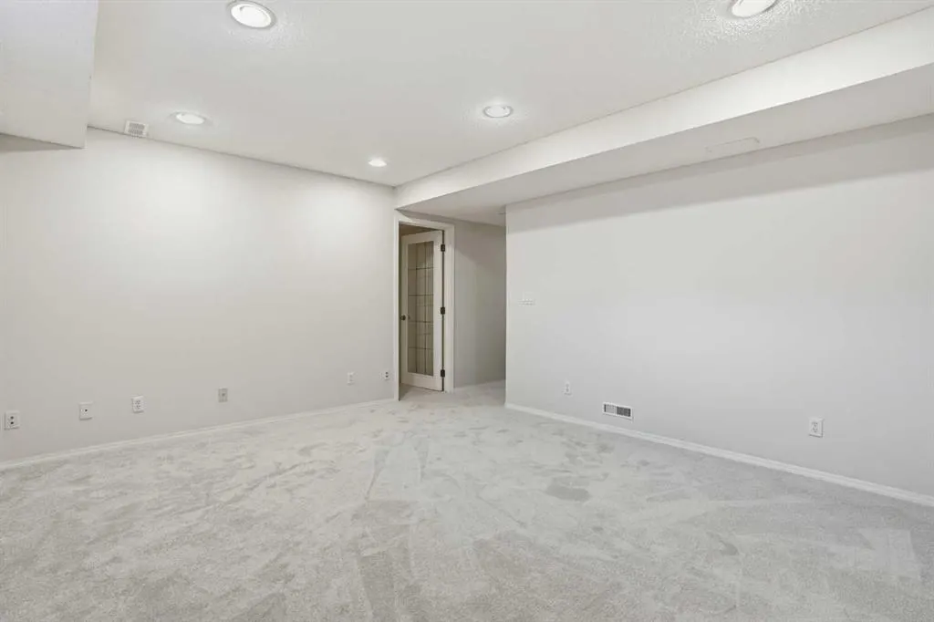 31 Citadel Estates Manor NW