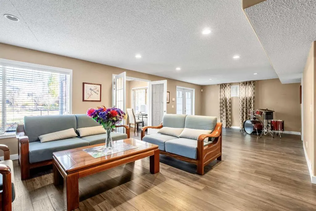 123 Cranwell Close SE