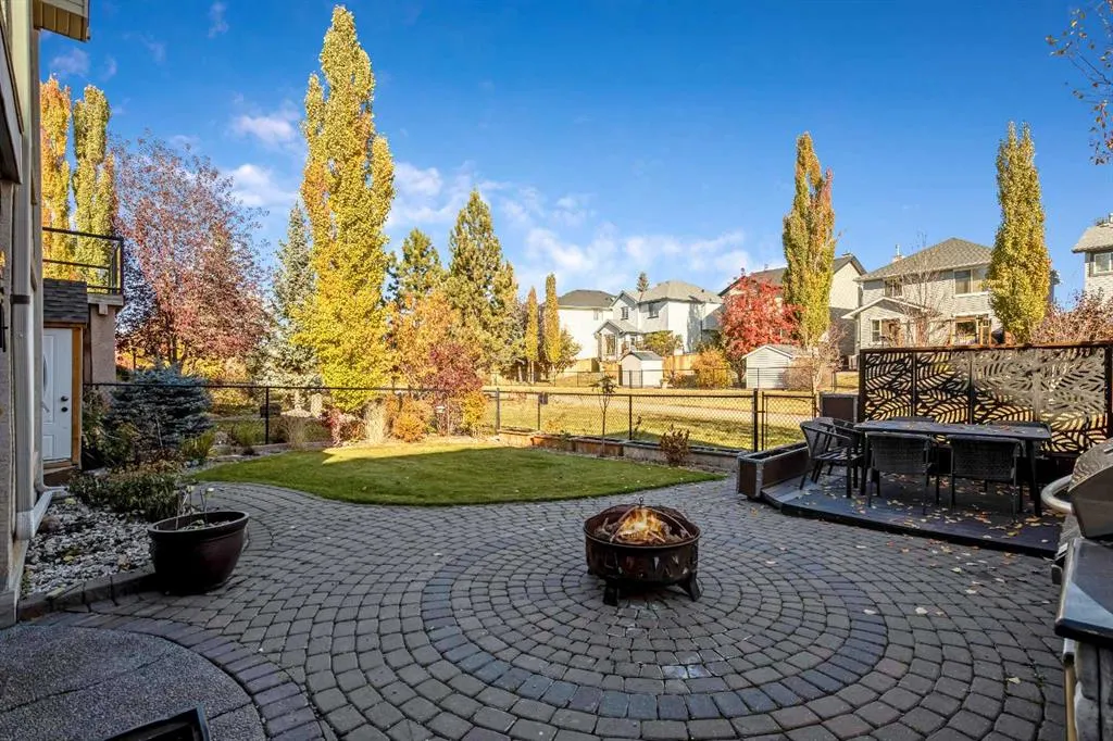 123 Cranwell Close SE