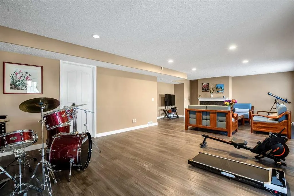 123 Cranwell Close SE